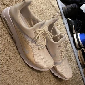 Nike tennis shoes